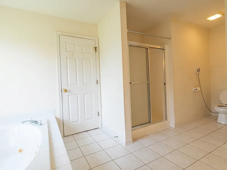 1925 Danube Way — Photo 9