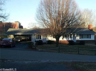 724 Creed St, Mount Airy, NC 27030