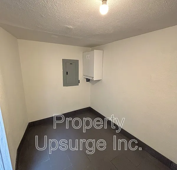 6200 Stainless Way #19 — Photo 5