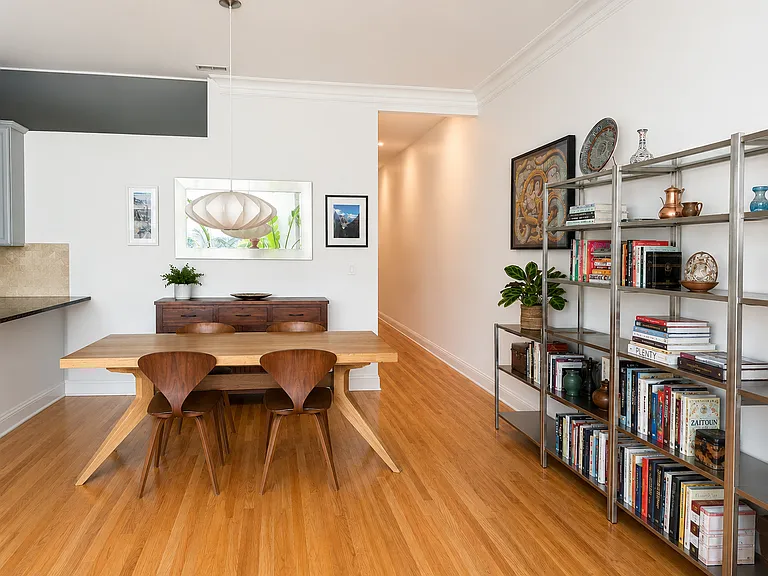 2038 N Halsted St #2 — Photo 4