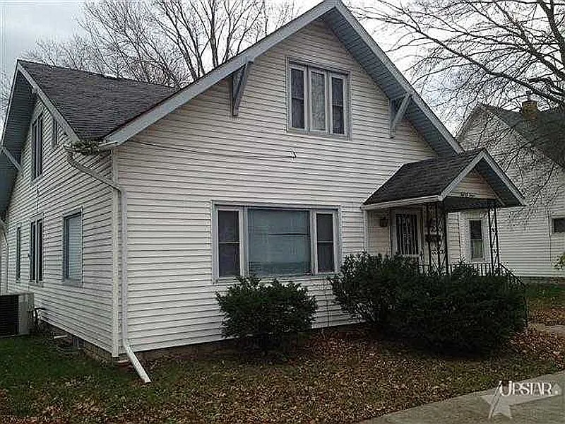 204 N Maple St photo 1