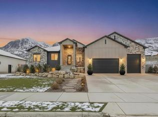 728 E Mountain Rd N, North Ogden, UT 84414