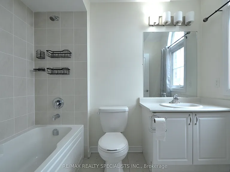 74 Dotchson Ave — Photo 27