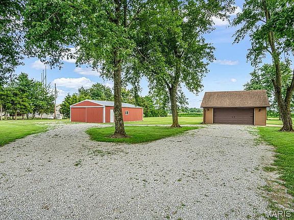 4th image of 10024 Karch Rd