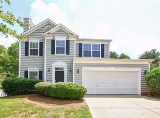 8213 Upsall Ct, Charlotte, NC 28215