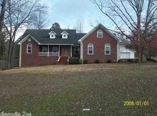 550 Mill Creek Dr, Russellville, AR 72802