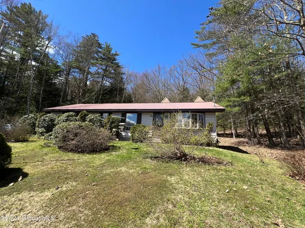 4215 Lake Shore Drive, Diamond Point, NY 12824