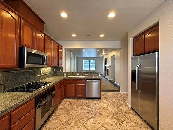 4th image of 2115 Unbridled Ct