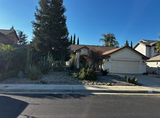 62 N Helm Ave, Clovis, CA 93612