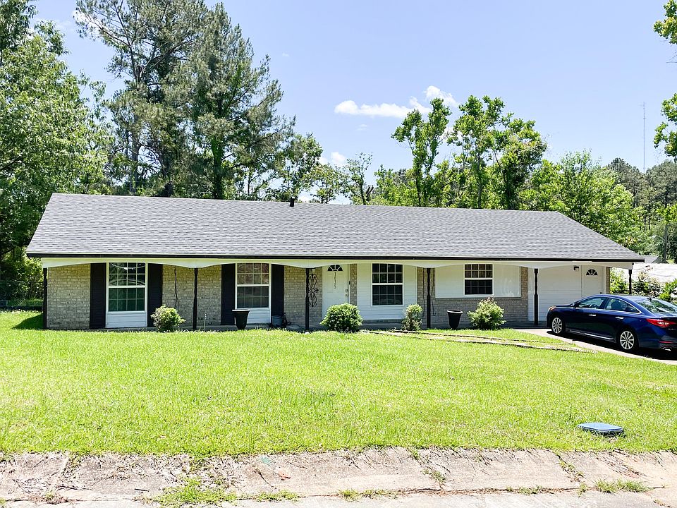 1st image of 1035 Hood Ln