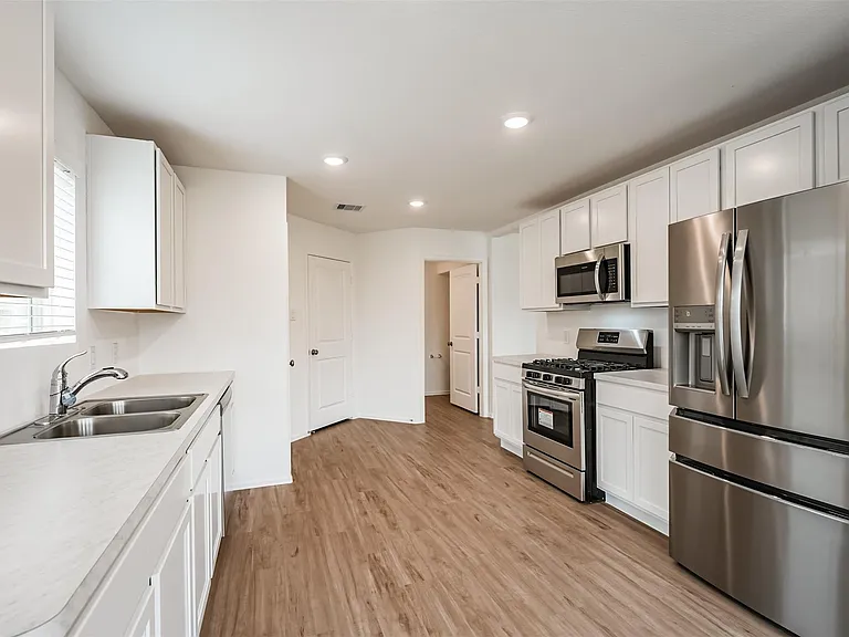9123 Estes Lakes Dr — Photo 13