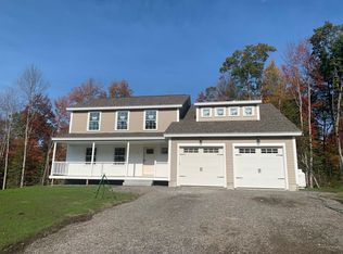 7 Tucker Brook Dr, Scarborough, ME 04074