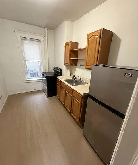 22-73 Steinway St #12 — Photo 4