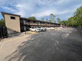 515 Fm 517 Rd E, Dickinson, TX 77539