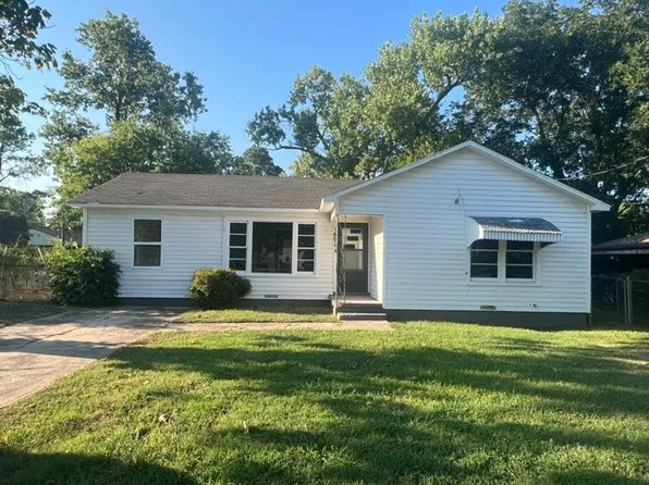 1601 Anthony St, Gainesville, TX 76240