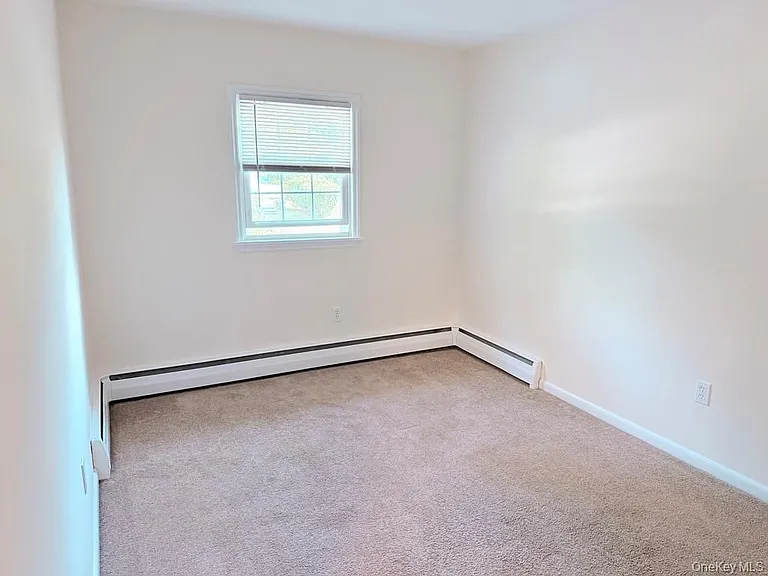 12 Lake Dr — Photo 15