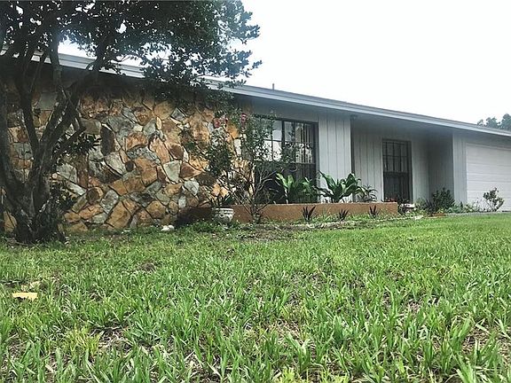 2nd image of 2851 Hickory Creek Dr