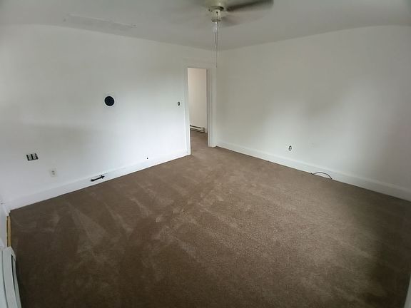 4th image of 840 Orville Ave #2