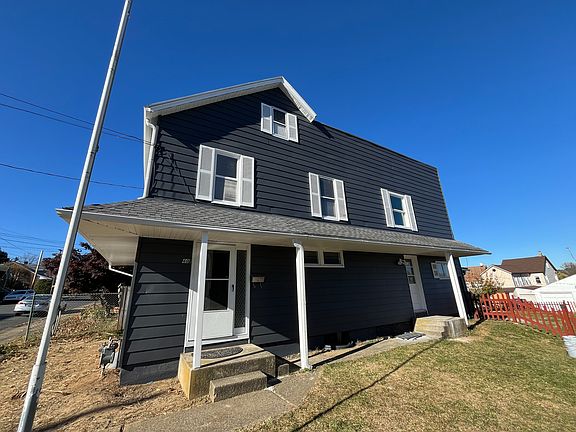 2nd image of 407 2nd St