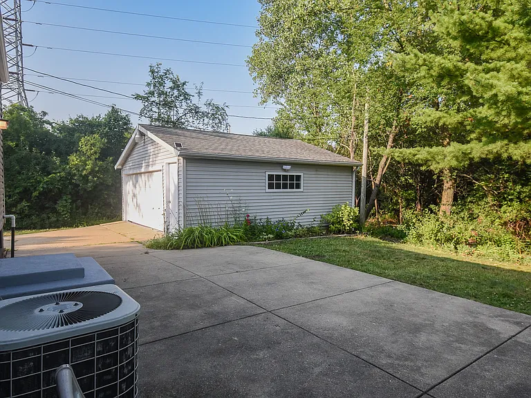 2939 N Butrick St — Photo 31