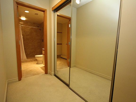 4th image of 101C Eau Claire Ave SW #500