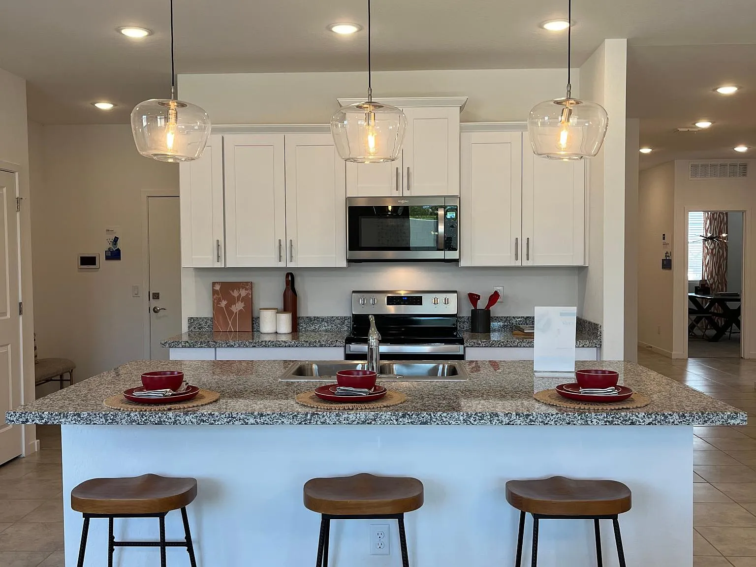 3 bed, 1568 sqft, $1,795 — Photo 3