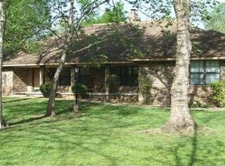 1202 N Hopi St, Chouteau, OK 74337