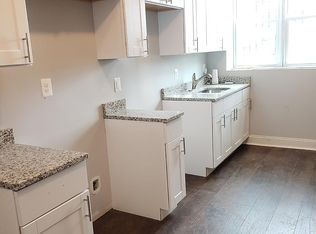 2435 E Hoffman St, Baltimore, MD 21213