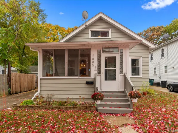 1685 W Troy St, Ferndale, MI 48220
