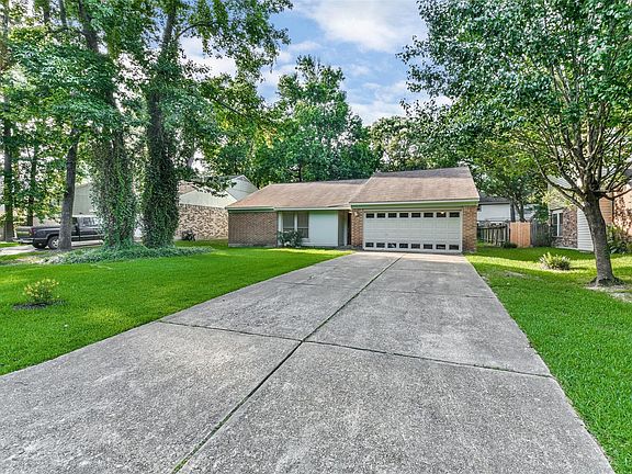 2nd image of 3231 Village Park Dr
