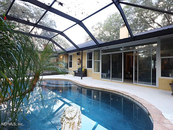 4th image of 11720 SEAWARD Court