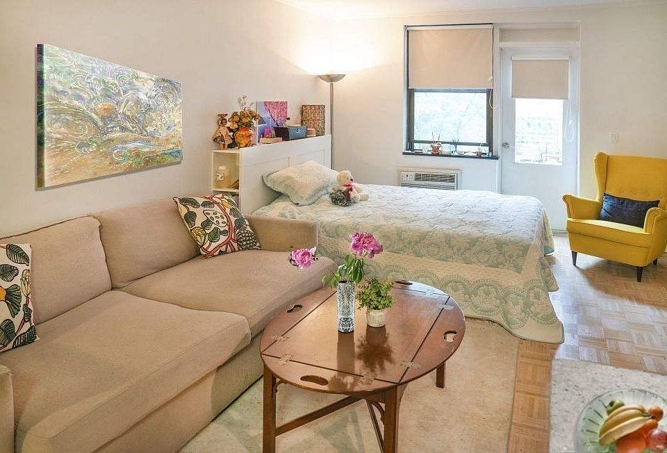 1st image of 229 E 2nd St #1H