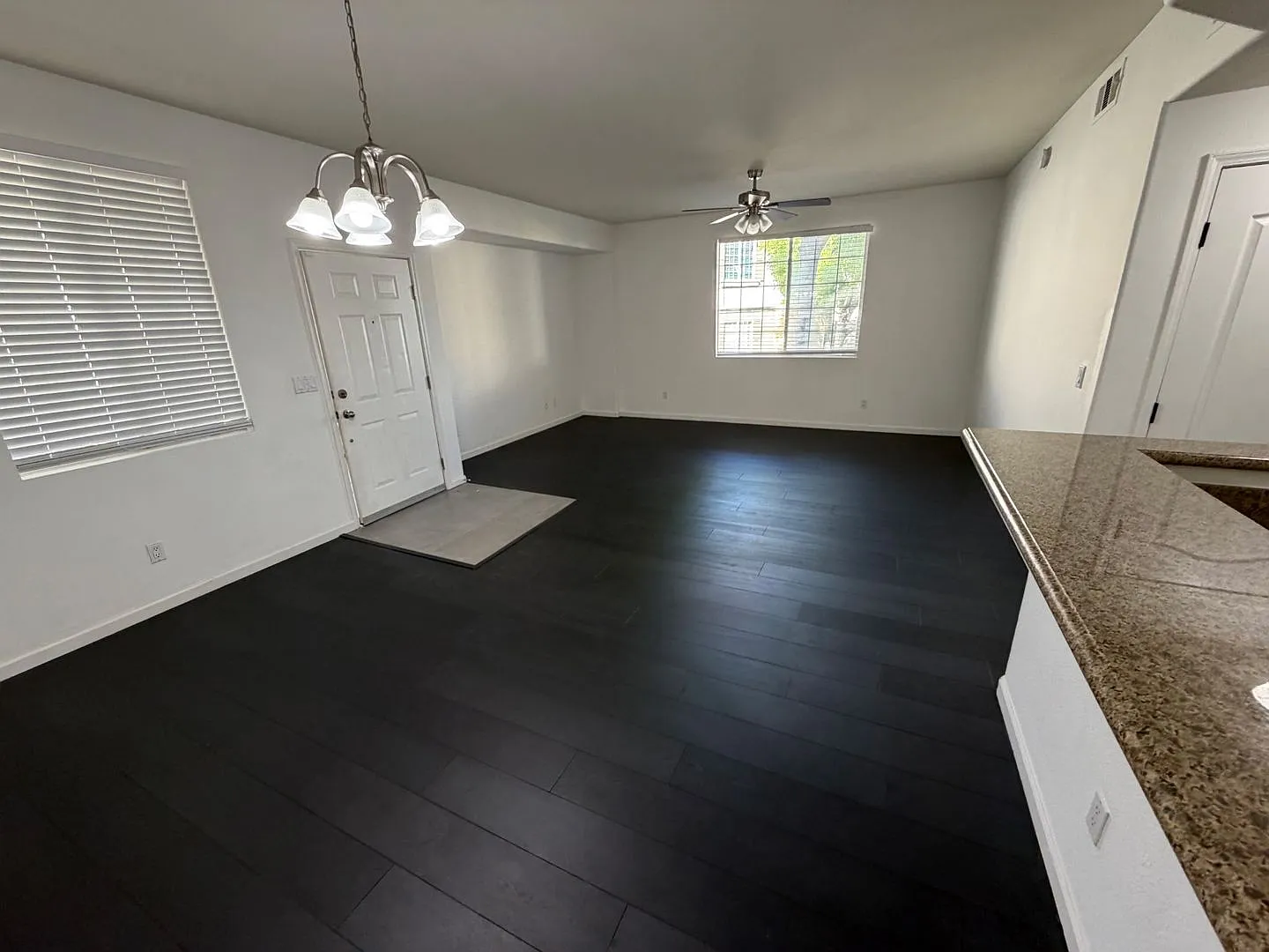 Absolutely Stunning 2 Bedroom, 2 Bathroom Condo Located In The Gated Community Of Pacific Crest I... — Photo 3