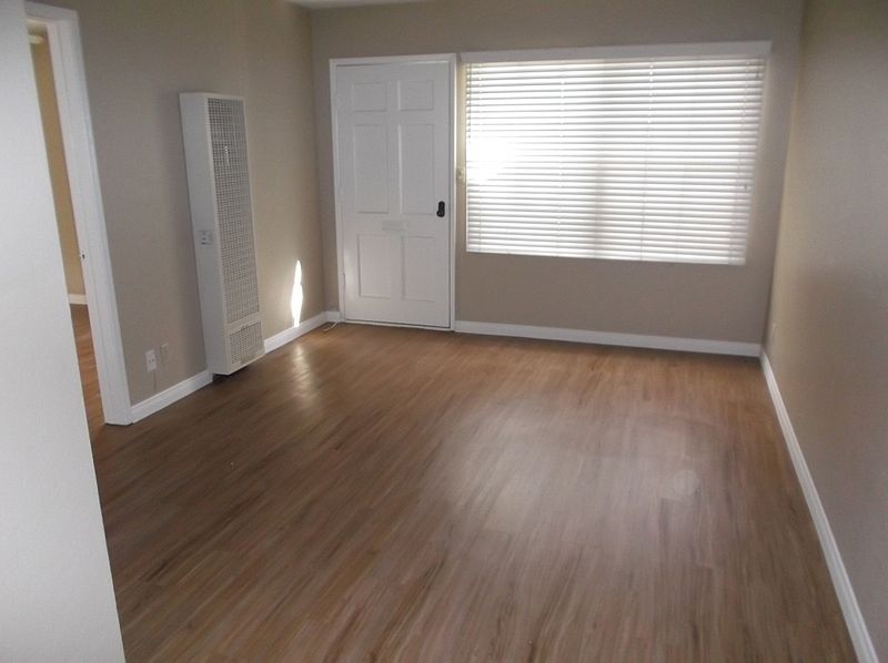 1st image of 821 Island Ct