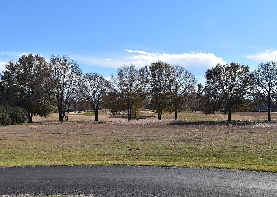 1st image of 429 N Lake Cir #L-10