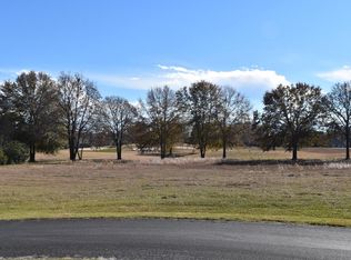 429 N Lake Cir #L-10, Manning, SC 29102