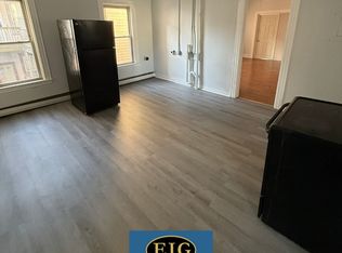 447 Maple St APT 2, Manchester, NH 03104