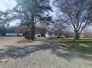 693 Clement Town Rd, Powhatan, VA 23139