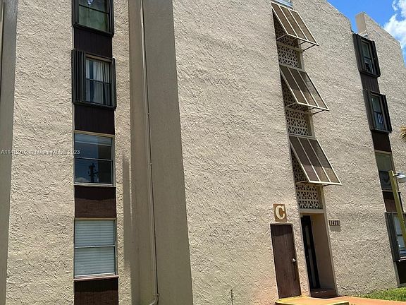 4th image of 14221 N Kendall Dr #112C