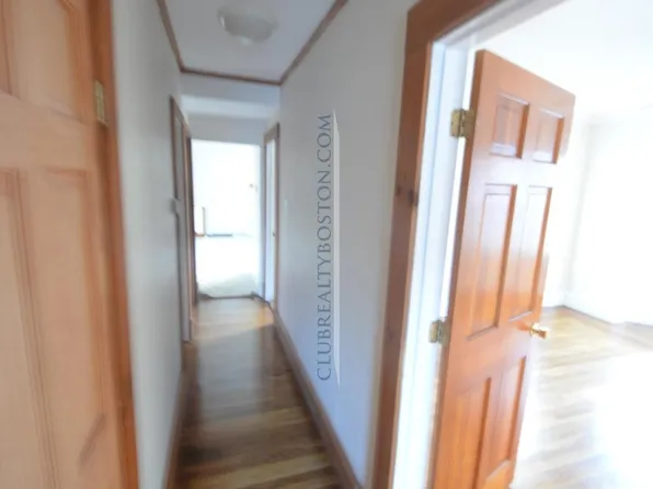 23 Cushing St #2, Waltham, MA 02453