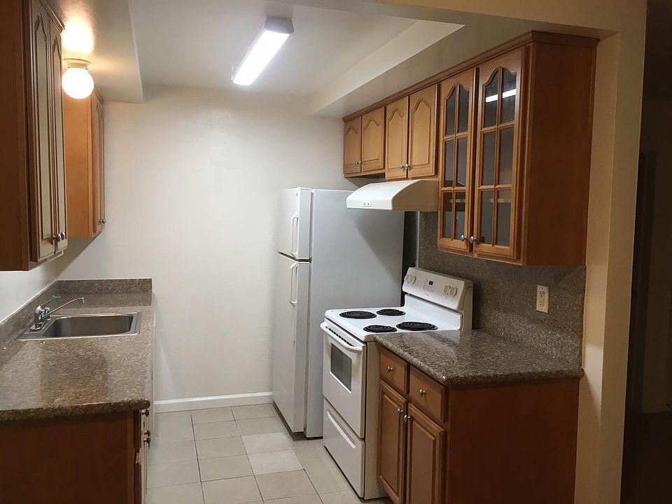 1st image of 367 Auburn Way APT 2