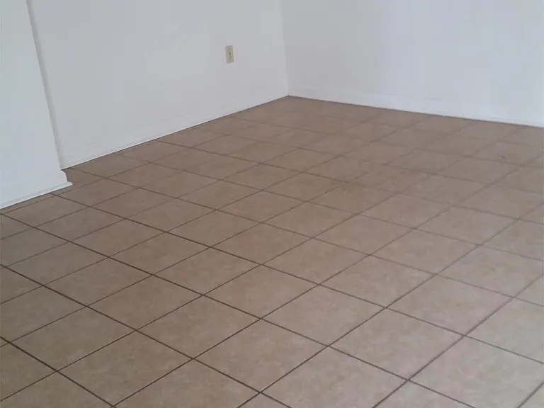 112 Oak Ridge Ave #B — Photo 8
