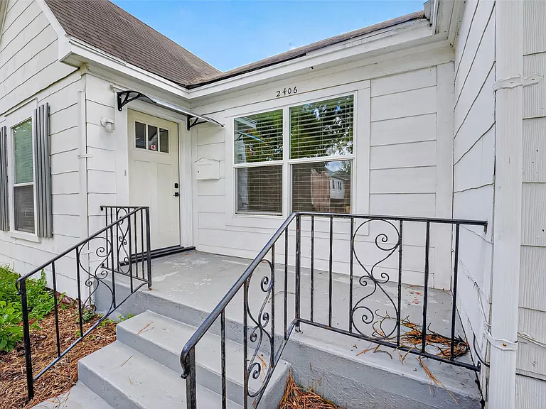 2406 Southgate Blvd — Photo 3