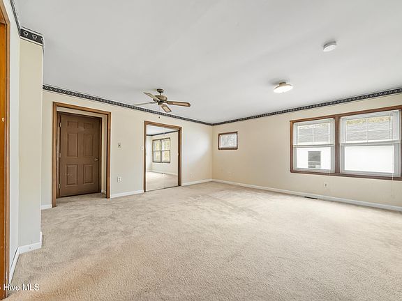 4th image of 102 Sunnyvale Drive
