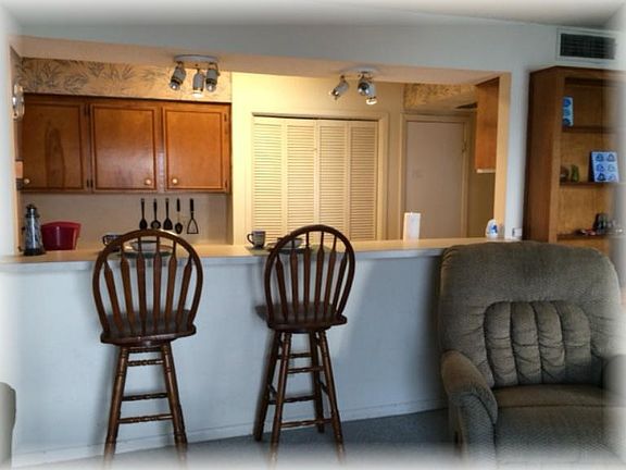 4th image of 15225 Leeward Dr #3-A