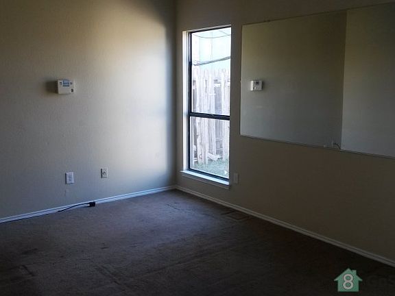 4th image of 720 Bishop St