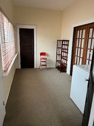 421 Teller Ave — Photo 11
