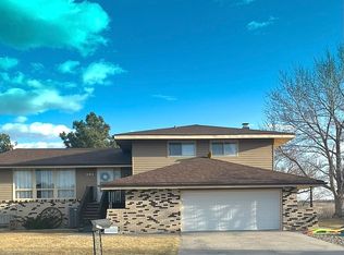 101 Poplar St, Newcastle, WY 82701