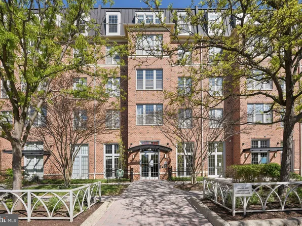 1391 Pennsylvania Ave SE Unit 249, Washington, DC 20003