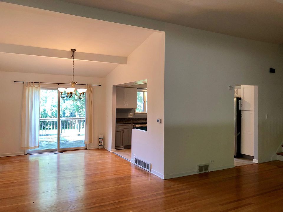 1st image of 634 Dimmeydale Dr